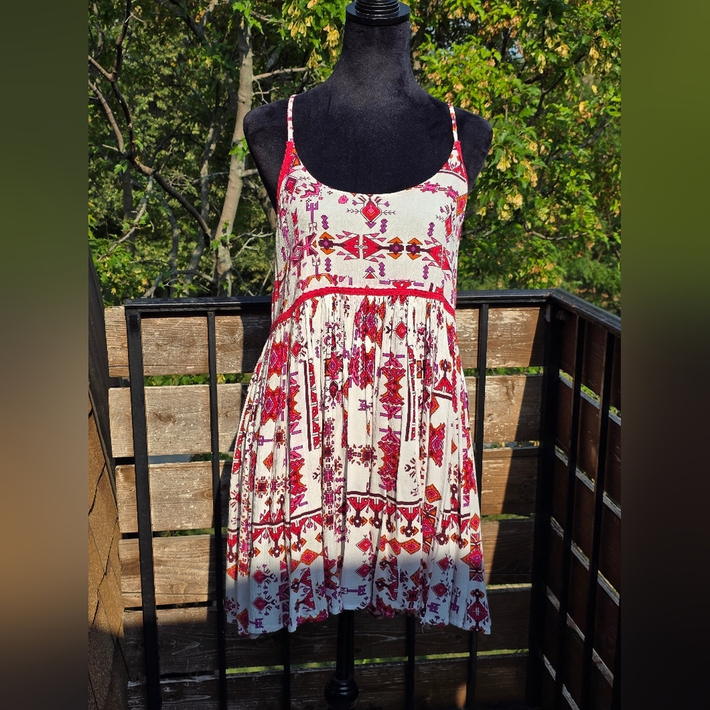 RAGA Flowy Low Back Beachy Dress - Picture 2 of 7